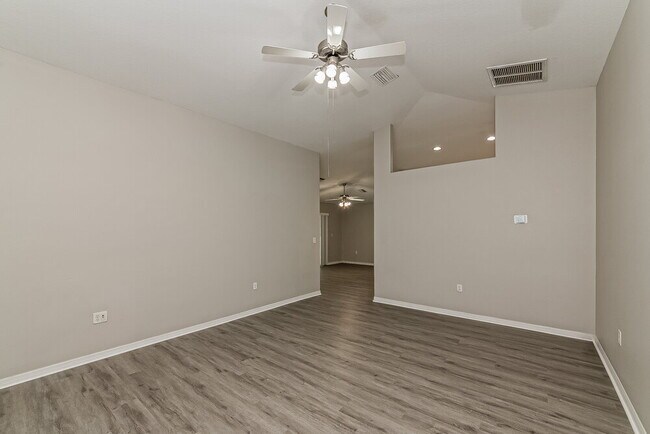 Building Photo - 2815 93rd Ct E