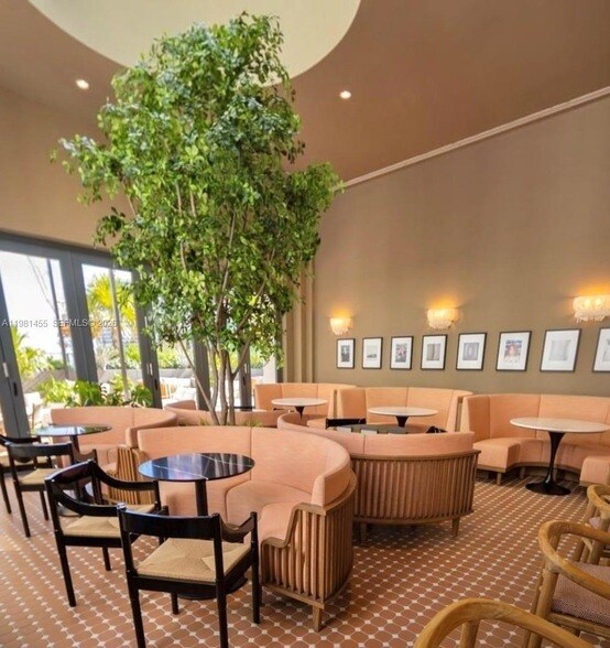 Building Photo - 11 NE 6th St