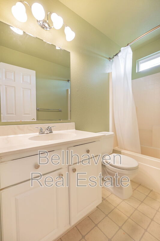Building Photo - 5797 S Sedum Way