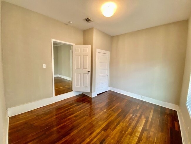 Building Photo - Highland Park adorable 2bd/1ba home AVAILABLE NOW!