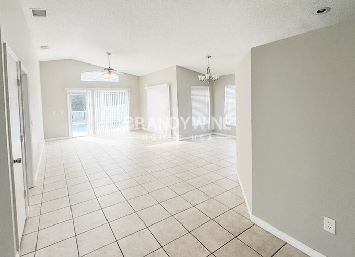 Building Photo - 251 Coralwood Ct