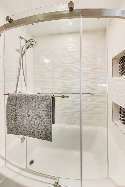 Building Photo - 40 Dunster Ln