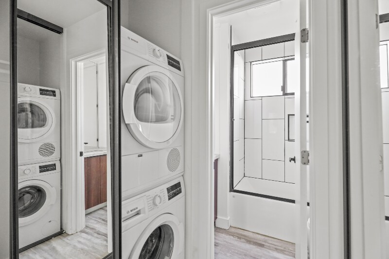 Building Photo - 2814 Sichel St