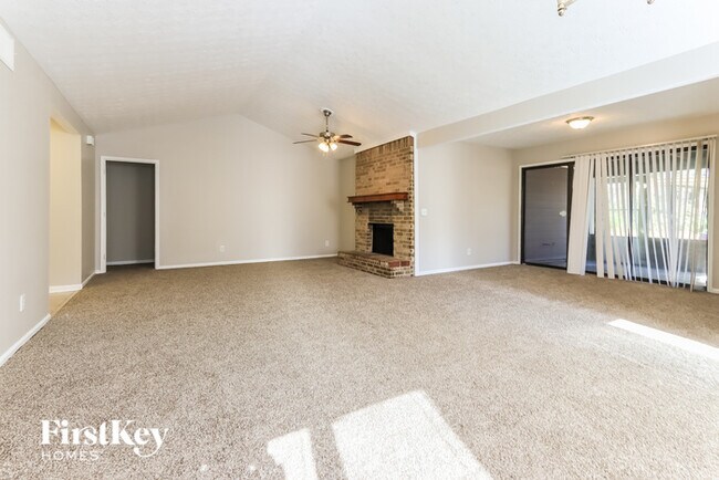 Building Photo - 1548 Stoneleigh Way