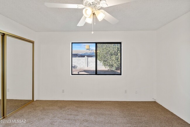 Building Photo - 6082 S Birchwood Dr