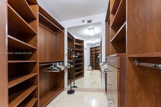 Building Photo - 19333 Collins Ave