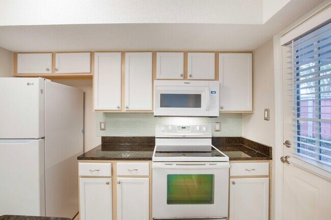Building Photo - 7635 Guadalupe St