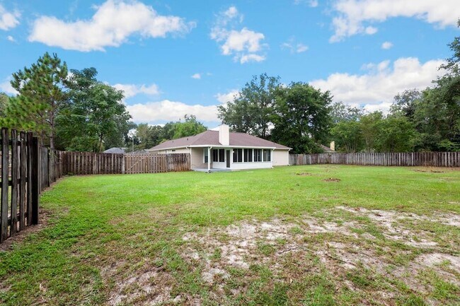 Building Photo - 121 Duncan Dr