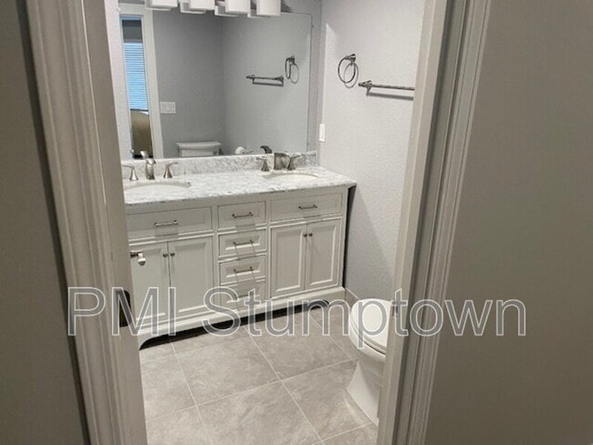 Building Photo - 16140 NW Fescue Ct