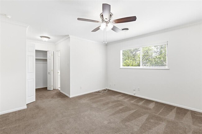 Building Photo - 1613 Sunnyvale St