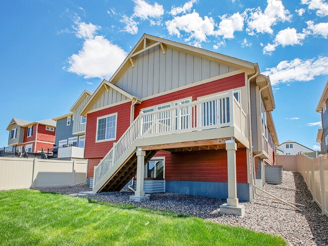 Building Photo - $3,295, 3 bed, 3 bath, located in Erie