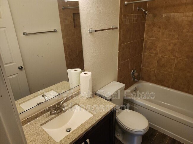 Building Photo - 4200 Florina St