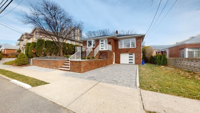 Building Photo - 1420 Oleri Terrace