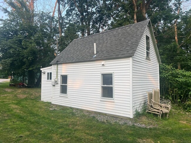 Building Photo - 69 Woodbridge Rd