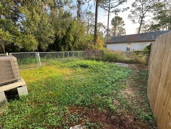 Building Photo - For Rent – 2 Bedroom, 2 Bathroom Duplex