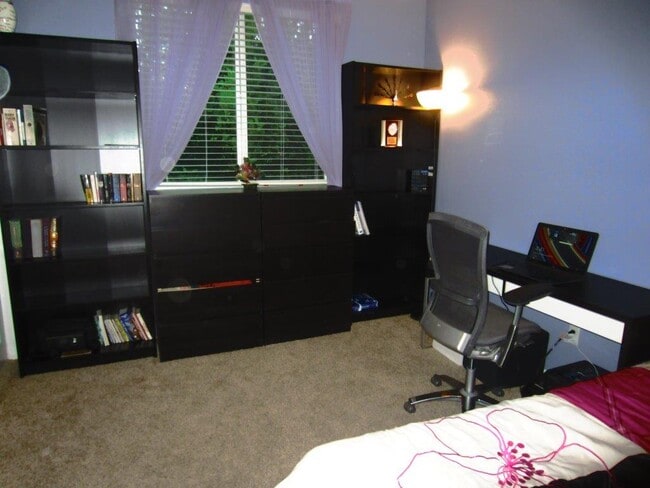 Building Photo - 1751 Watercrest Way