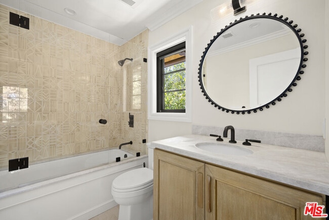 Building Photo - 2325 Duxbury Cir
