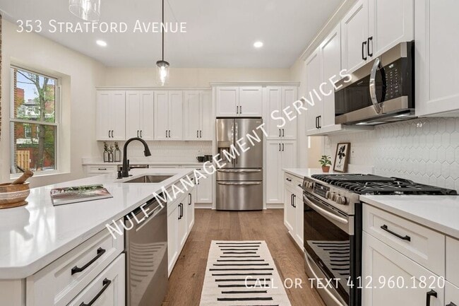Building Photo - 353 Stratford Ave