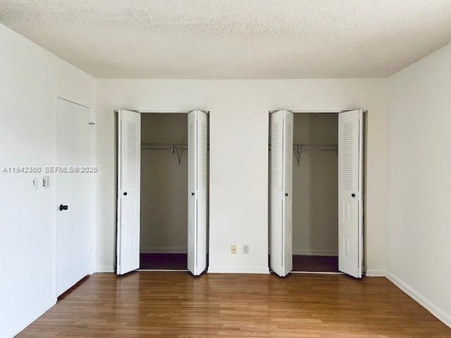 Building Photo - 1902 Bermuda Cir