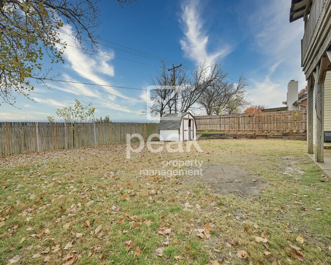 Building Photo - $2000! 3Bed/2.5Bath home in west Fort Worth!  Apply by 9/8 for Labor Day Savings! See description!