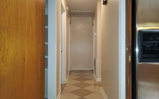 Building Photo - 506 SW Tularosa Ln