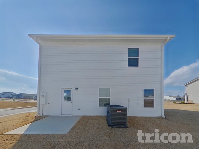 Building Photo - 130 Avondale Blvd SE