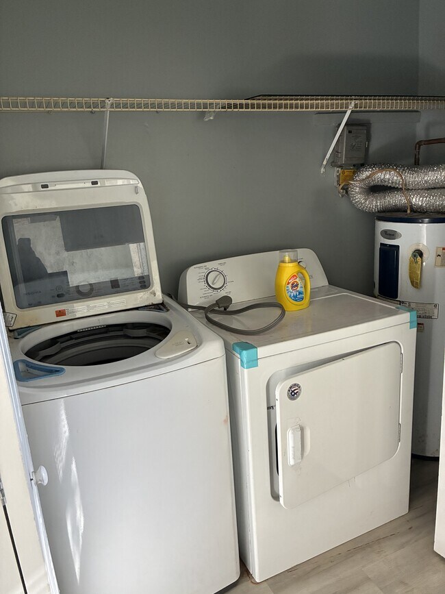 Building Photo - 112 Concord Dr