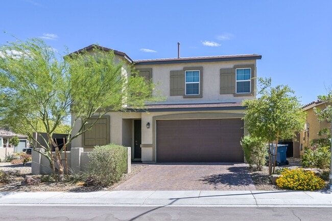NW!! Solar!! Gated!! Bed and bath downst... - NW!! Solar!!  Gated!!  Bed and bath downst...