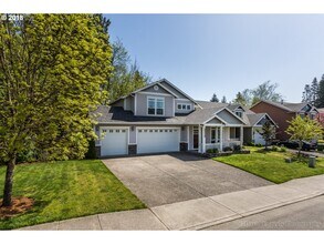 Building Photo - 59420 Oak Ridge St