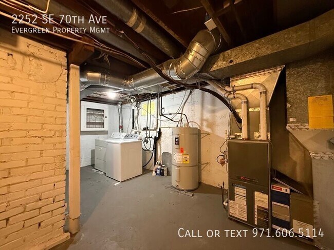 Building Photo - 2252 SE 70th Ave