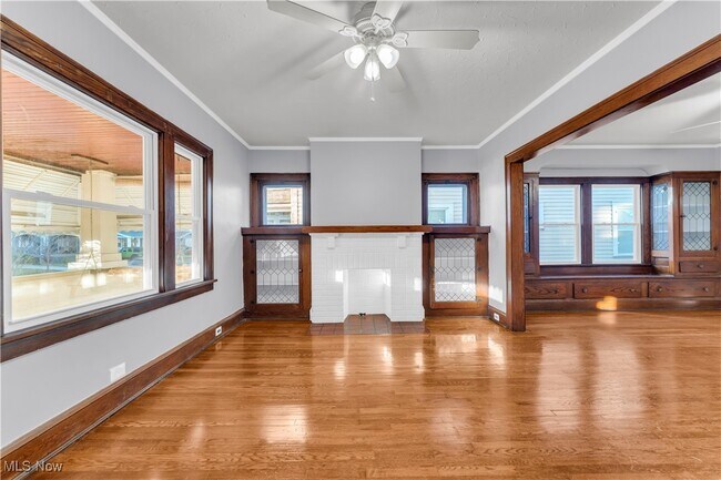 Building Photo - 2101 Elbur Ave