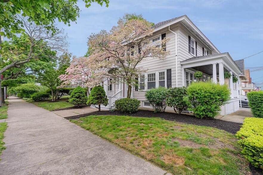 Building Photo - 5 Piedmont St