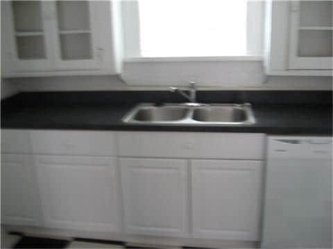 Building Photo - 2520 Hopkins St