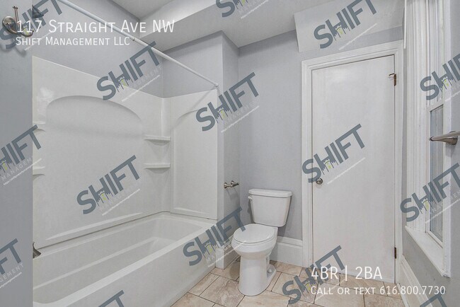 Building Photo - 117 Straight Ave NW