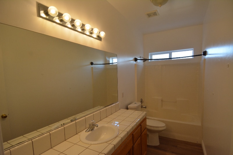 Building Photo - 408 Brite Meadow Ct