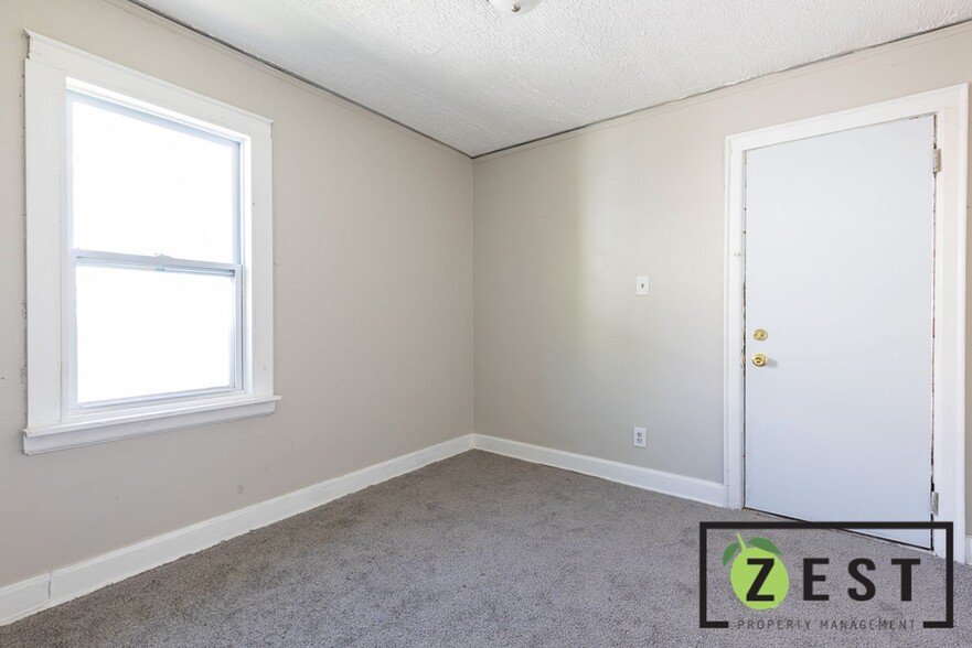 Building Photo - OPEN HOUSE SATURDAY APRIL 26th 9am to 9:30am