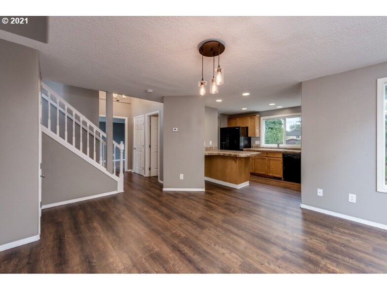 Building Photo - 4315 SE 138th Pl