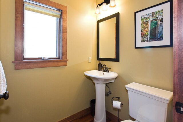 Building Photo - Spacious 5-Bedroom Minneapolis Gem with Gas Fireplace & Finished Basement