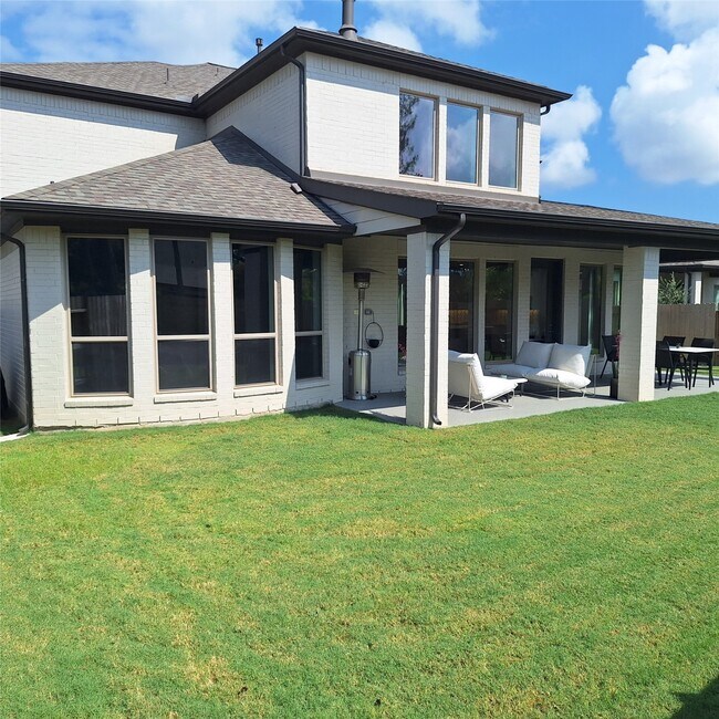 Building Photo - 17827 Parnassum Path