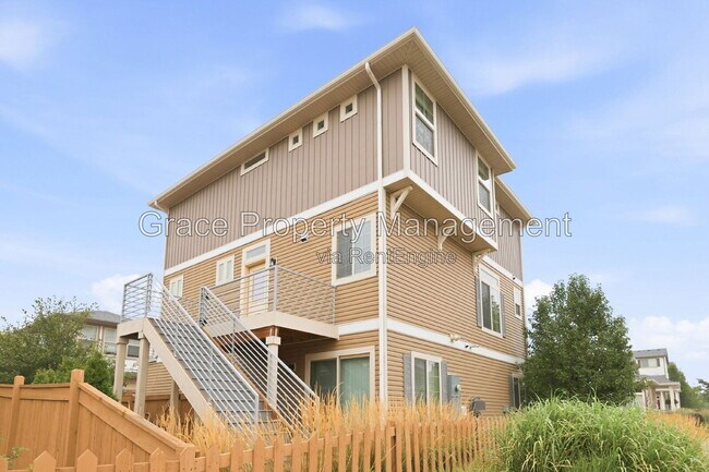 Building Photo - 10596 Waco St