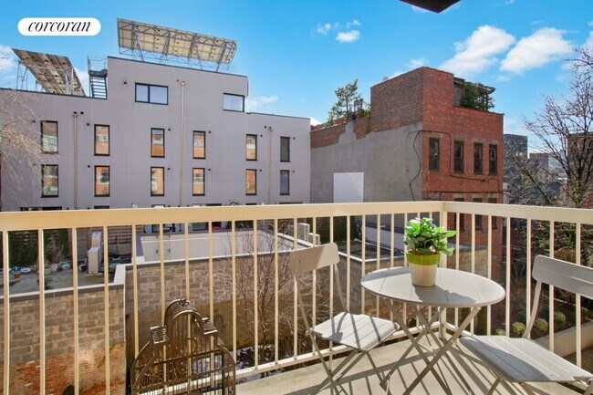 Building Photo - 104 Clifton Pl