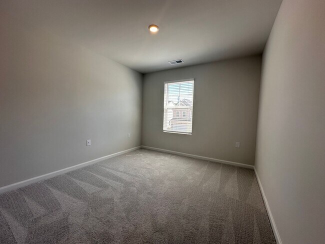 Building Photo - 3bd/2.5ba Townhome for rent @ Triple Crown in Durham