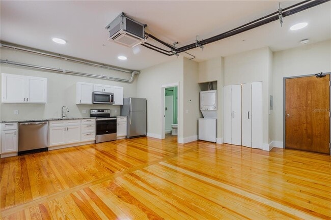 Building Photo - 306 W Wisconsin Ave