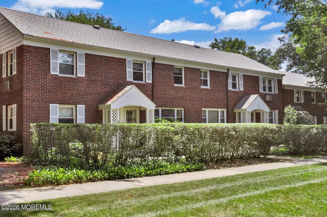 Building Photo - 138 Manor Dr
