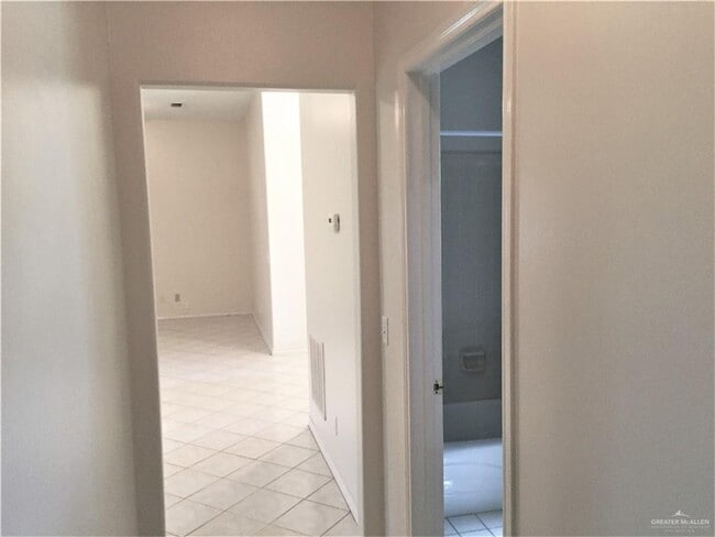 Building Photo - 24 S 43rd St