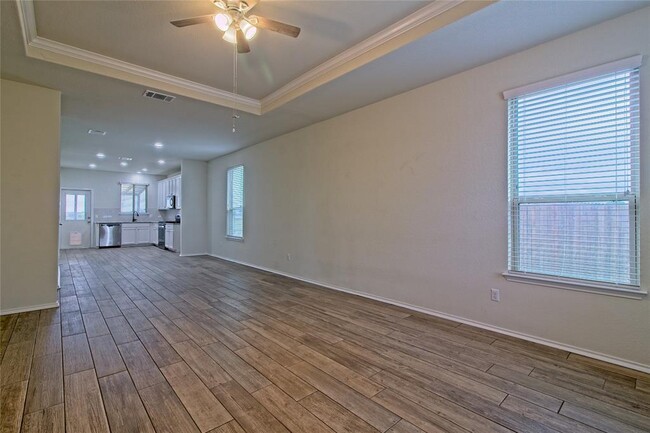Building Photo - 468 Perryville Lp