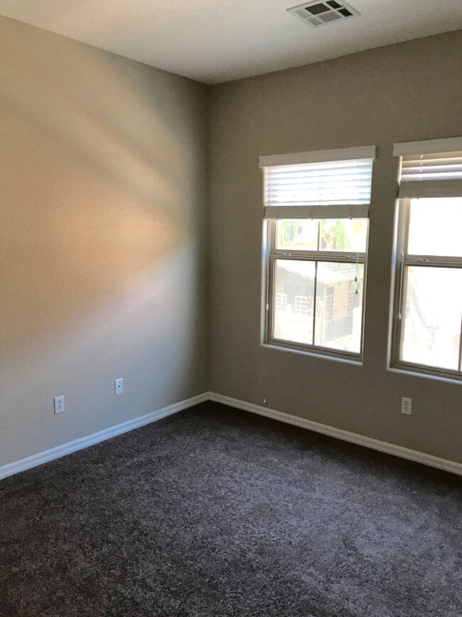 Building Photo - Coming Soon - 3 Story Town Home - Gated Community / Pool