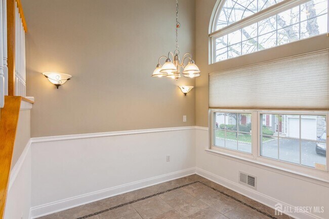 Building Photo - 34 Chimney Ct