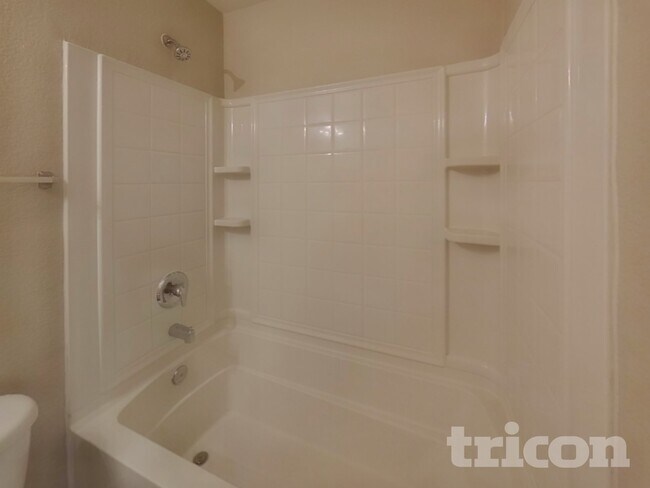 Building Photo - 1448 Castle Ridge Rd