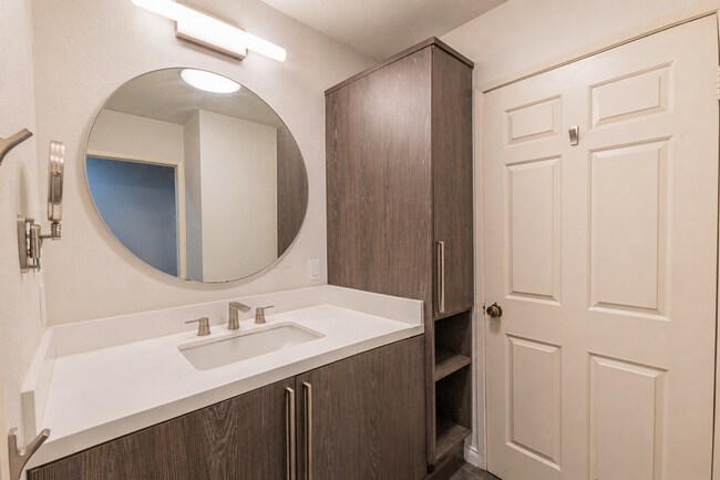 Building Photo - West Hollywood 1-Bedroom with Private Balcony, Rooftop Pool & City Views